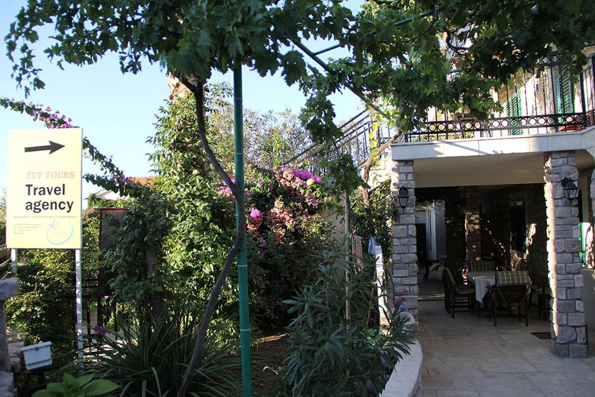 Guesthouse Davorka Bijelic Murter Oda fotoğraf
